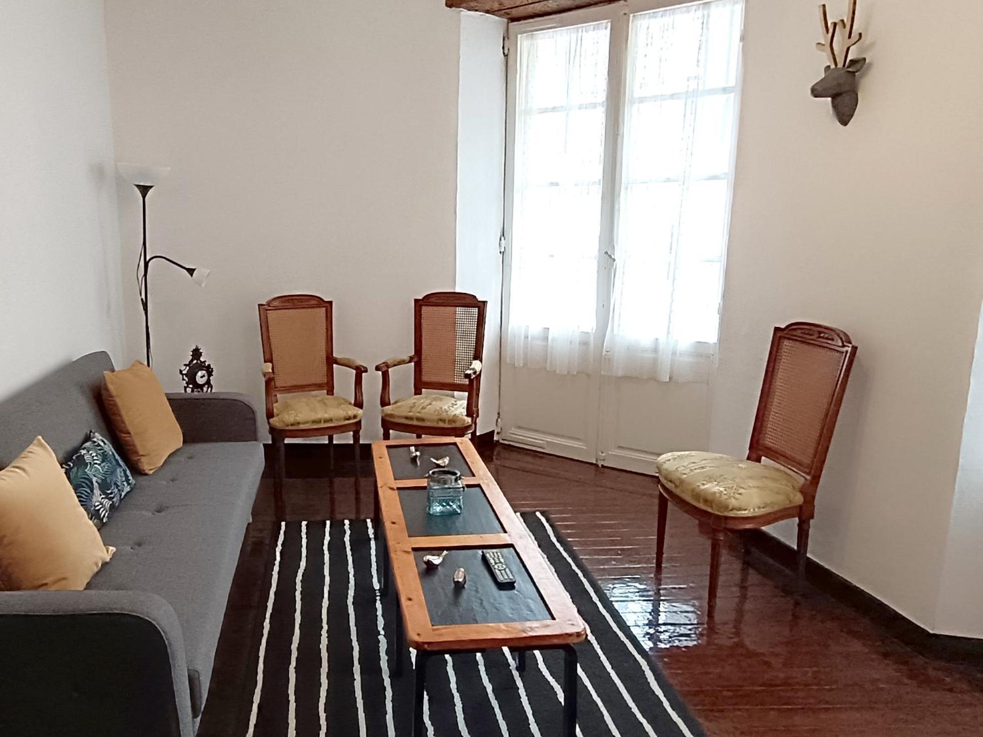古伊提里茨Piso Centrico Amplio, Luminoso, En Casa De Piedra公寓 外观 照片